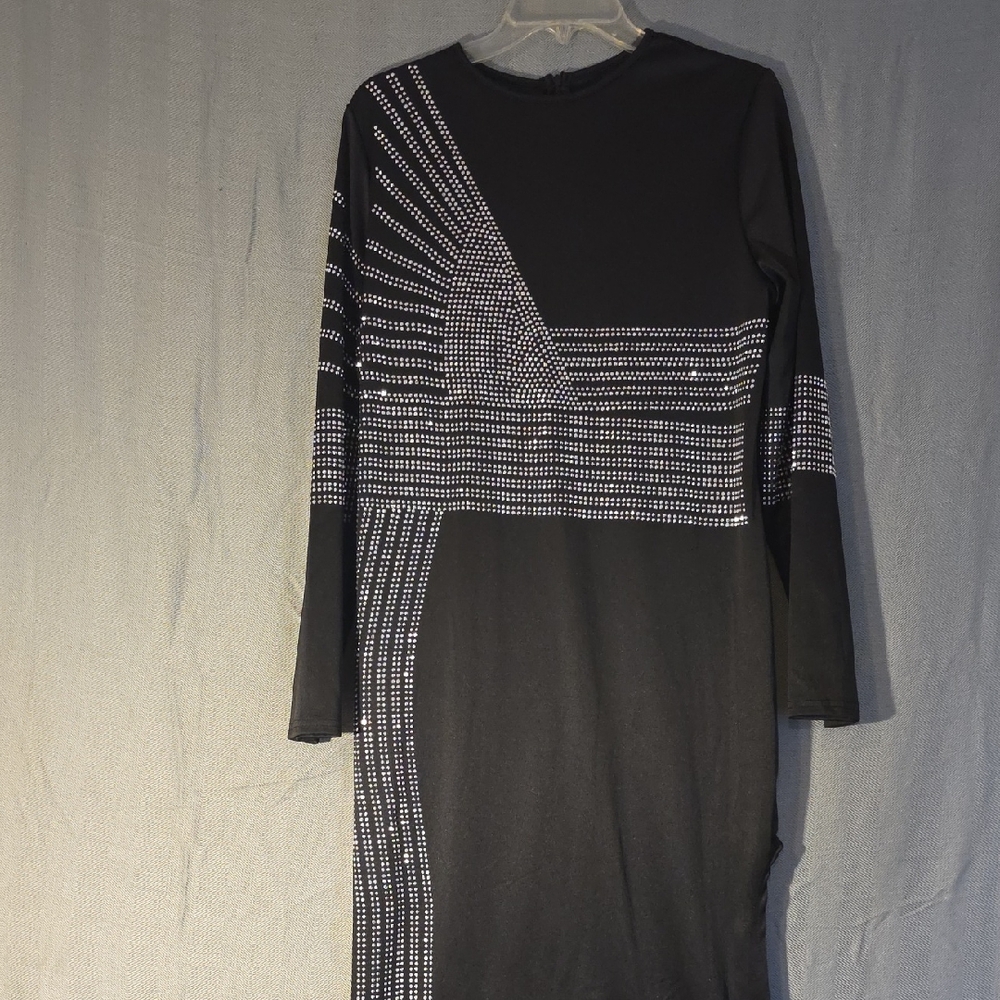 Elegant Black and White Patterned Dress
